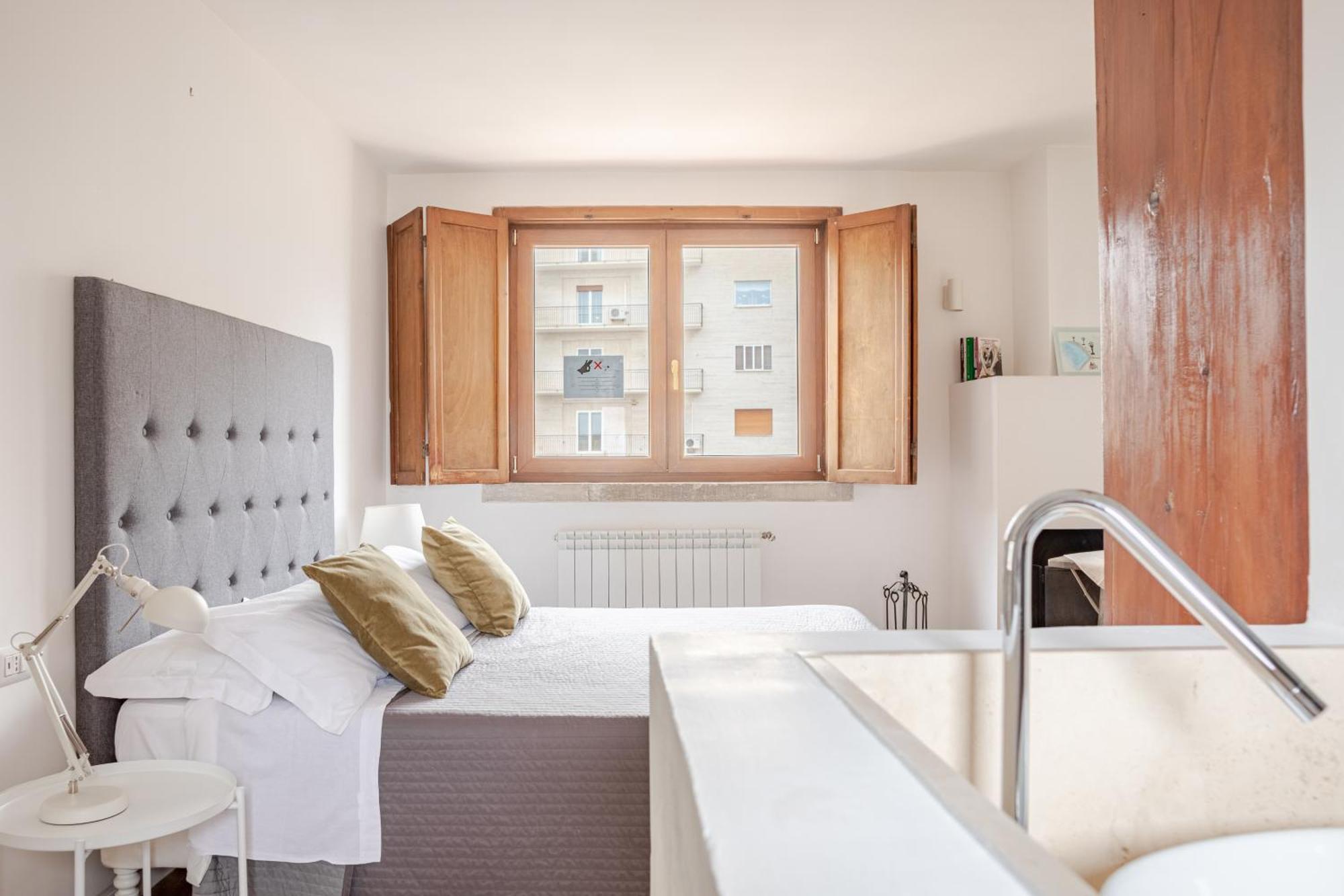 Bari Landlord 71 - Central Rooms Exterior foto